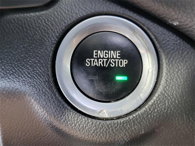 Photo of 2021 Summit White Chevrolet Equinox