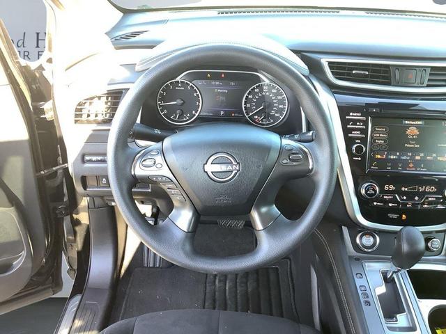 Photo of 2023 Super Black Nissan Murano