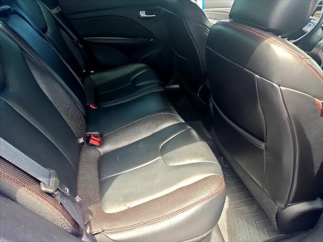 Photo of 2016 Dark Blue Dodge Dart