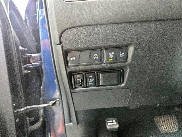 Photo of 2019 Dark Blue Nissan Armada