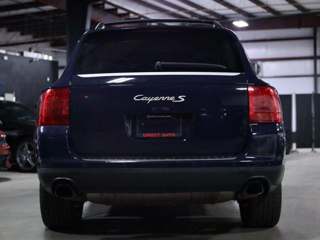 Photo of 2004 Blue Porsche Cayenne