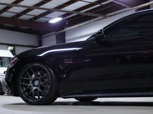 Photo of 2016 Shadow Black Ford Mustang