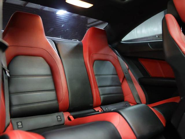 Photo of 2014 Black Mercedes-Benz C-Class