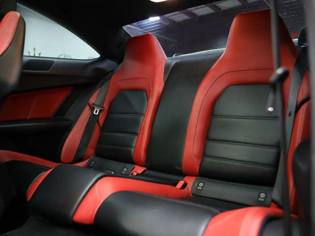 Photo of 2014 Black Mercedes-Benz C-Class