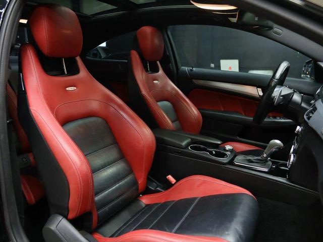 Photo of 2014 Black Mercedes-Benz C-Class