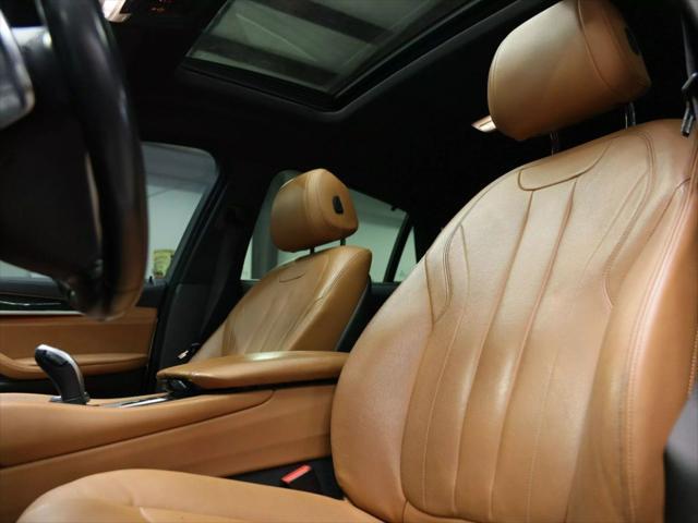 Photo of 2017 White BMW X6