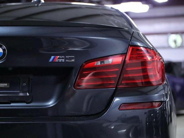 Photo of 2014 Gray BMW M5
