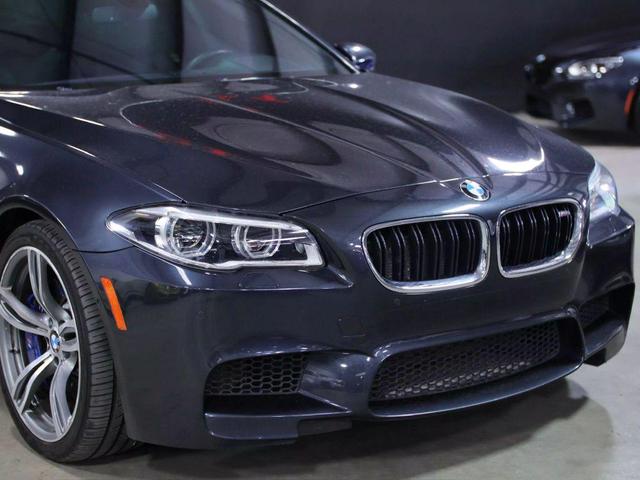 Photo of 2014 Gray BMW M5