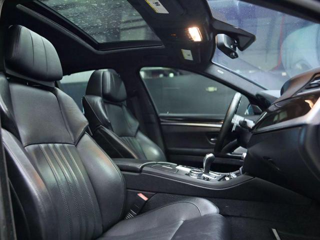 Photo of 2014 Gray BMW M5