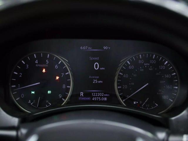 Photo of 2018 Pure White INFINITI Q50