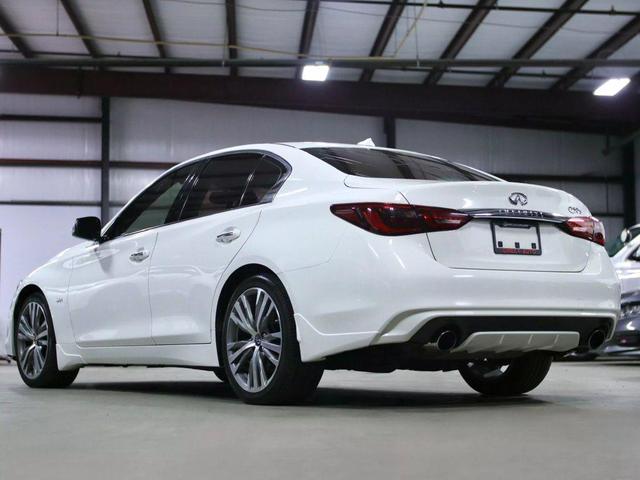 Photo of 2018 Pure White INFINITI Q50