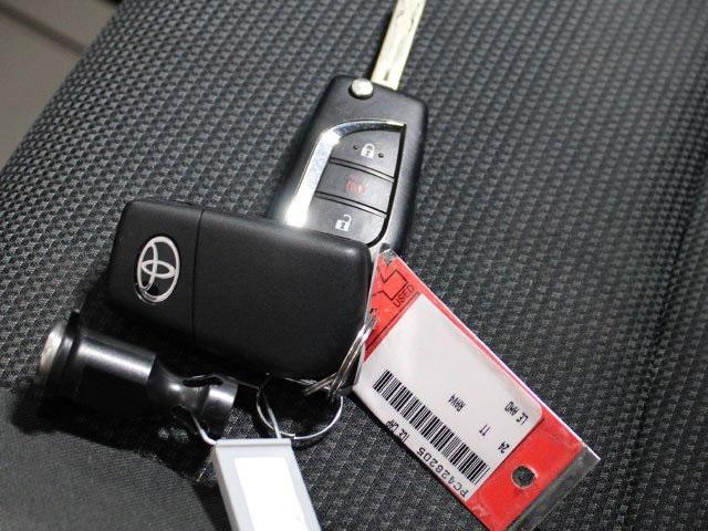 Photo of 2024 Ice Cap Toyota RAV4