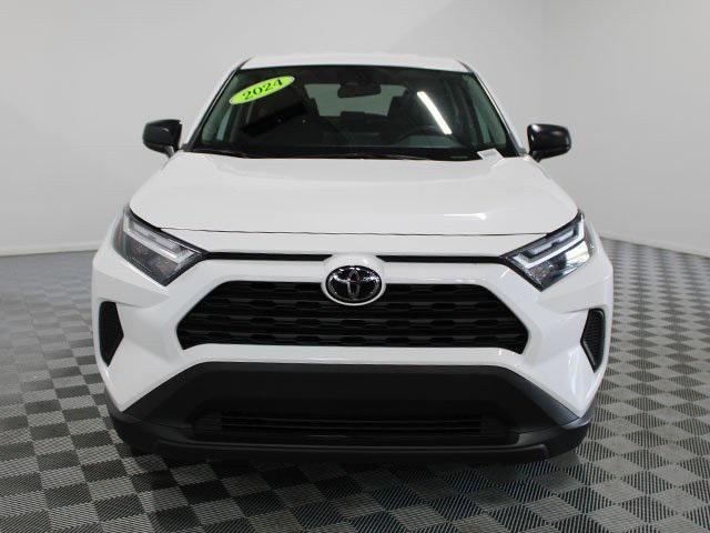 Photo of 2024 Ice Cap Toyota RAV4