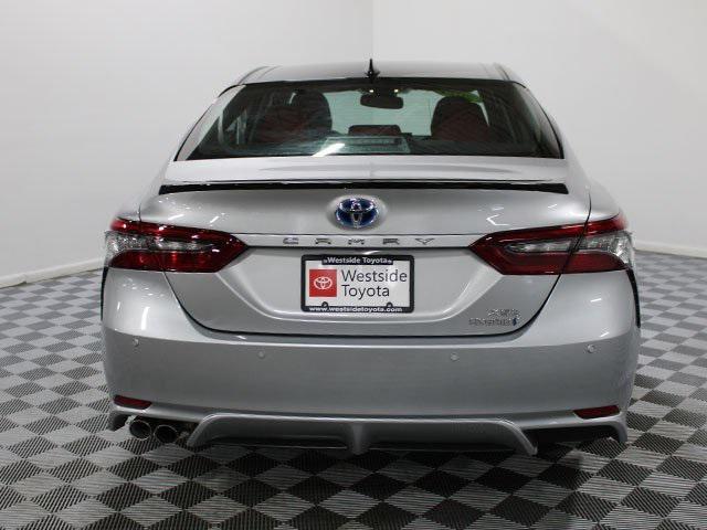 Photo of 2021 Celestial Silver/Midnight Black Metallic Toyota Camry