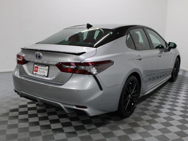 Photo of 2021 Celestial Silver/Midnight Black Metallic Toyota Camry