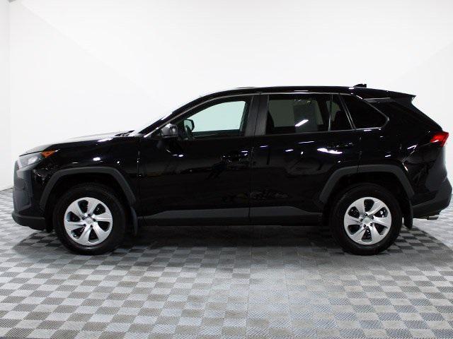 Photo of 2022 Midnight Black Metallic Toyota RAV4