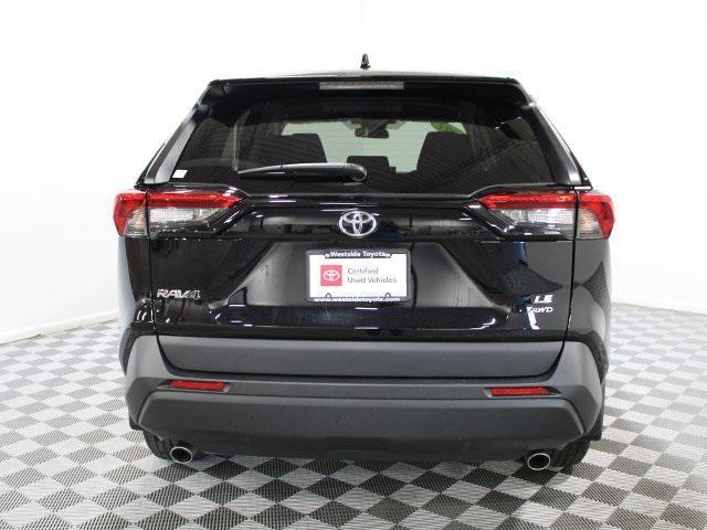 Photo of 2022 Midnight Black Metallic Toyota RAV4
