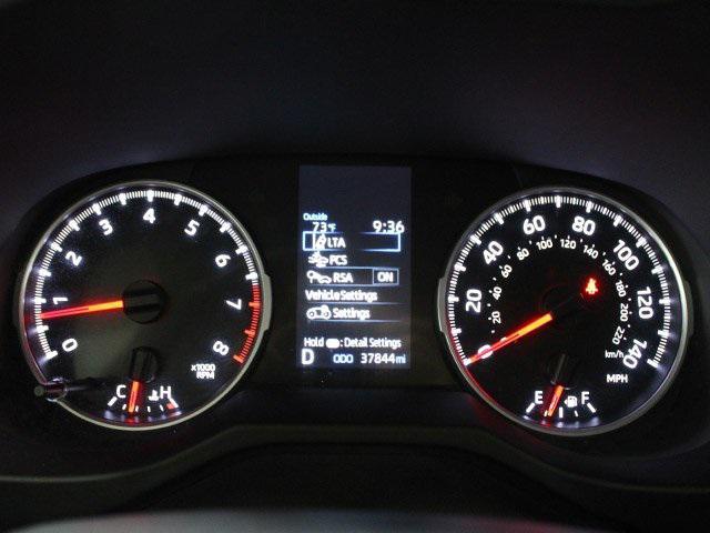 Photo of 2022 Midnight Black Metallic Toyota RAV4