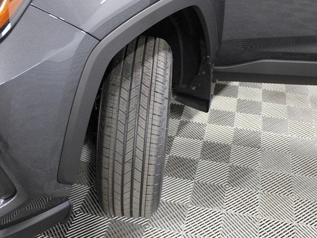 Photo of 2025 Magnetic Gray Metallic Toyota RAV4
