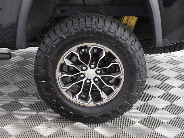 Photo of 2019 Black Chevrolet Colorado