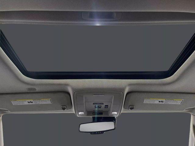 Photo of 2018 White GMC Sierra 1500