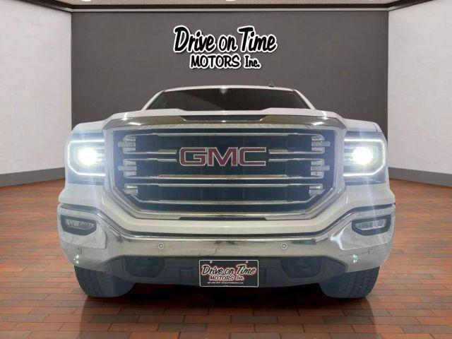 Photo of 2018 White GMC Sierra 1500