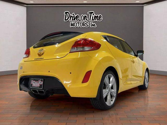 Photo of 2016 26.2 Yellow Hyundai Veloster