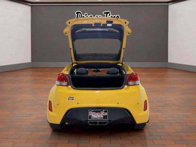 Photo of 2016 26.2 Yellow Hyundai Veloster