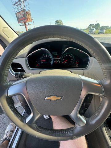 Photo of 2016 White Chevrolet Traverse