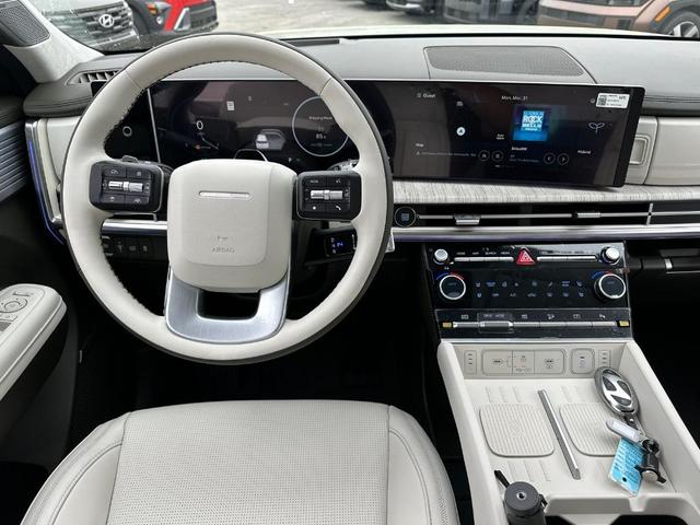 Photo of 2025 Gray Matte Hyundai SANTA FE HEV