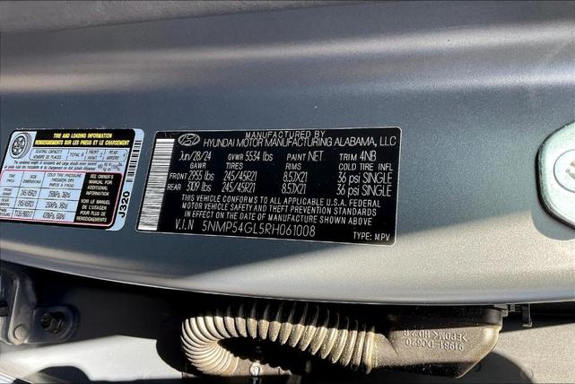 Photo of 2024 Gray Matte Hyundai SANTA FE