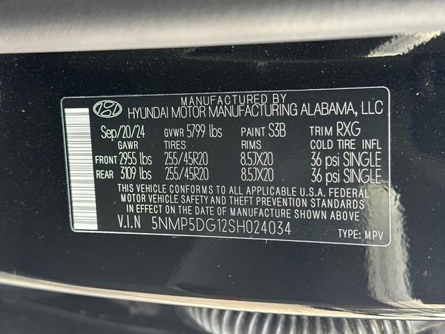 Photo of 2025 Phantom Black Hyundai SANTA FE HEV