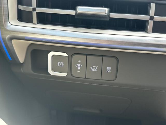 Photo of 2025 Phantom Black Hyundai SANTA FE HEV