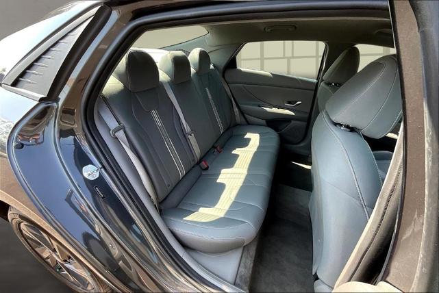 Photo of 2023 Portofino Gray Hyundai ELANTRA