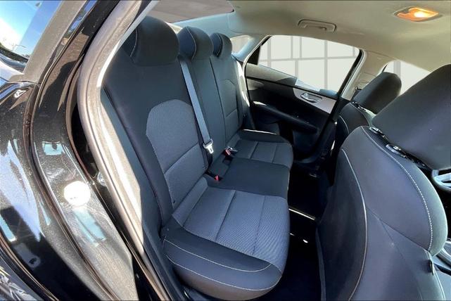 Photo of 2023 Aurora Black Pearl Kia Forte