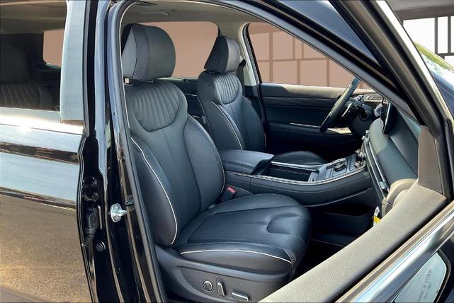 Photo of 2024 Abyss Black Pearl Hyundai PALISADE