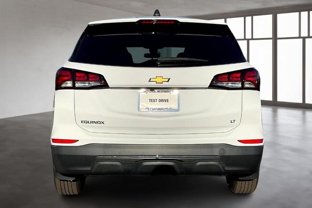 Photo of 2022 Summit White Chevrolet Equinox