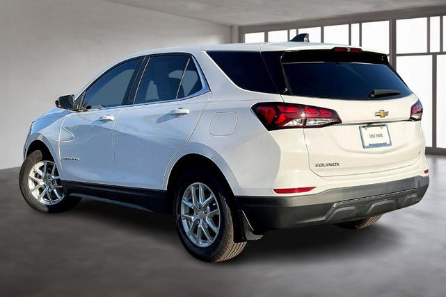 Photo of 2022 Summit White Chevrolet Equinox