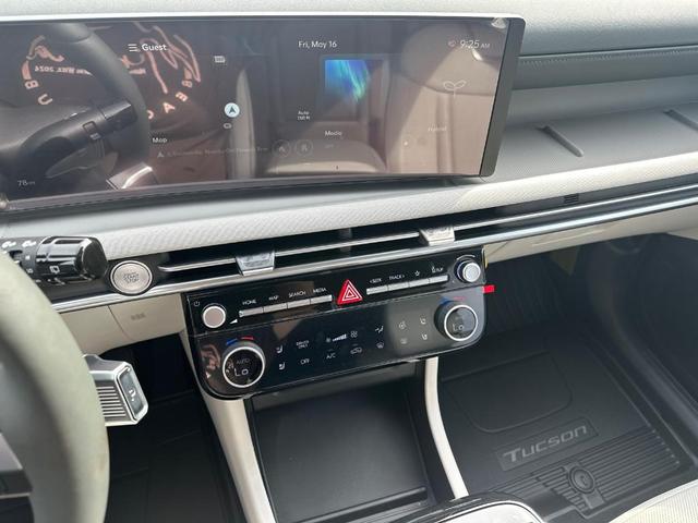 Photo of 2025 Ash Black Hyundai TUCSON Hybrid