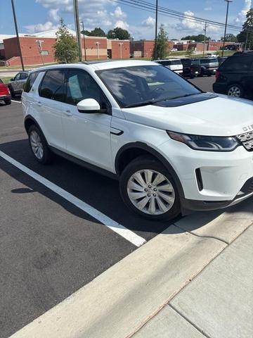 Photo of 2020 Fuji White Land Rover Discovery Sport