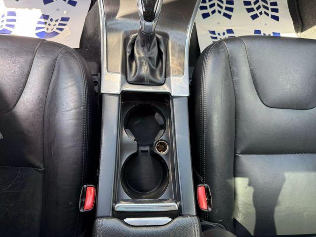 Photo of 2015 Crystal White Pearl Volvo XC60