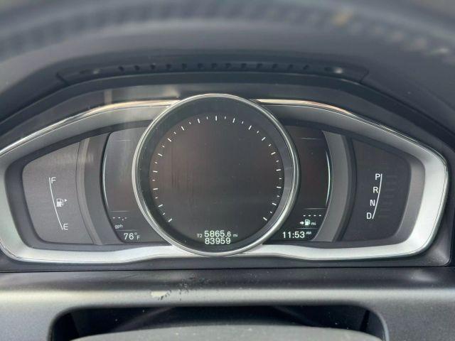 Photo of 2015 Crystal White Pearl Volvo XC60