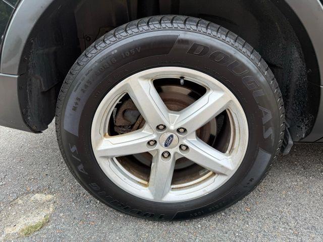 Photo of 2017 Black Ford Explorer
