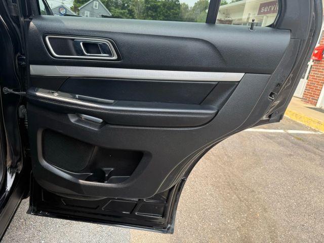Photo of 2017 Black Ford Explorer
