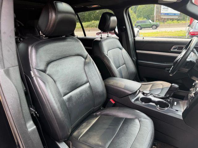 Photo of 2017 Black Ford Explorer