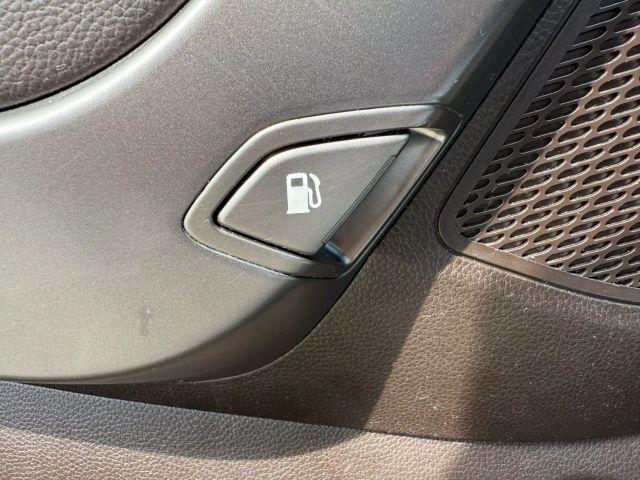 Photo of 2018 Frost White Pearl Hyundai Santa Fe Sport