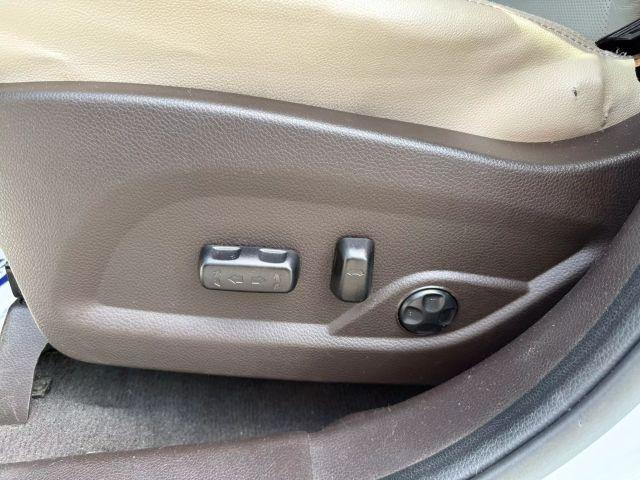 Photo of 2018 Frost White Pearl Hyundai Santa Fe Sport