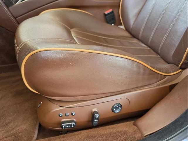 Photo of 2012 Gold Maserati Quattroporte