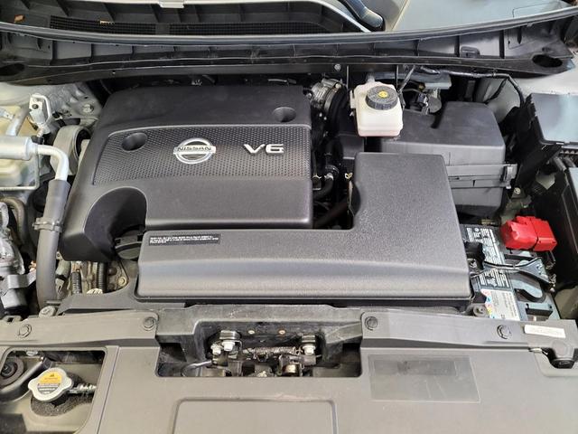Photo of 2022 Gray Nissan Murano