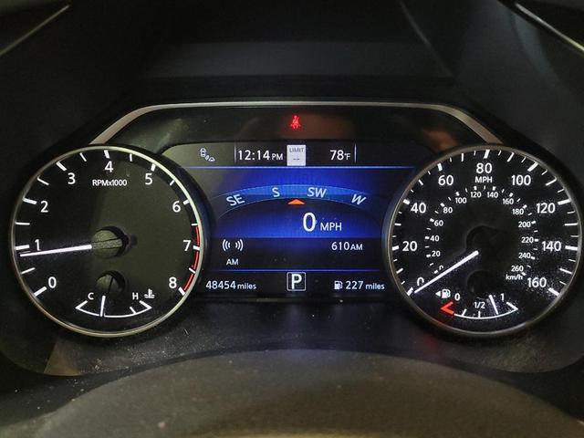 Photo of 2022 Gray Nissan Murano